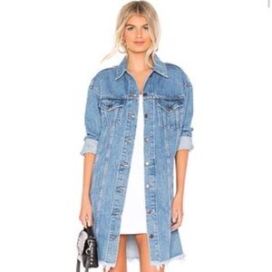 X-Long Trucker in Shorty
LEVI'S